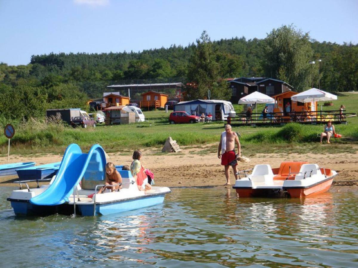 Mobilheim Chalet - Vyrovicka Prehrada Vyrovice Bagian luar foto